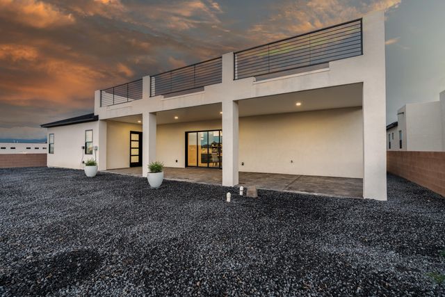 1709 Twenty-Second Avenue SE, Rio Rancho, NM 87124