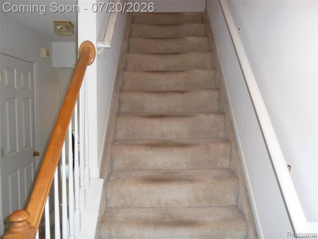 217 Stephanie Drive, Westland, MI 48186