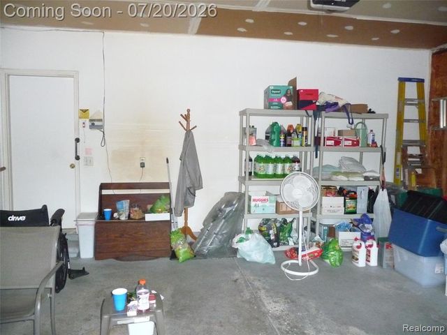 217 Stephanie Drive, Westland, MI 48186