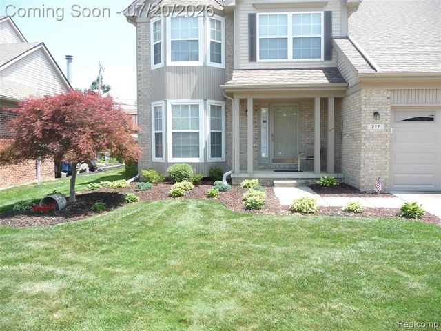 217 Stephanie Drive, Westland, MI 48186