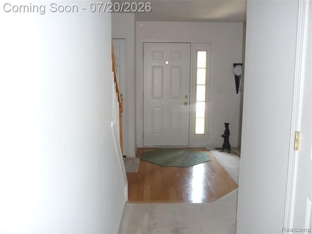 217 Stephanie Drive, Westland, MI 48186
