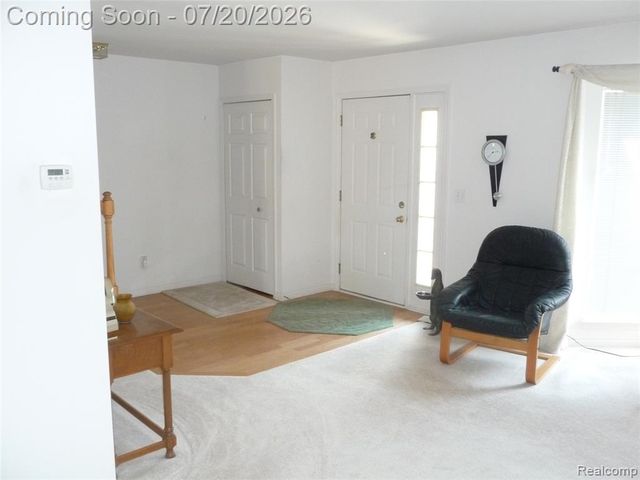 217 Stephanie Drive, Westland, MI 48186