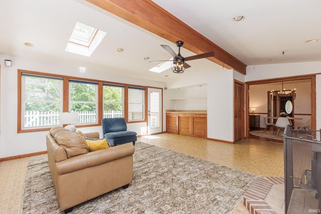 601 N Bittersweet Lane, Muncie, IN 47304