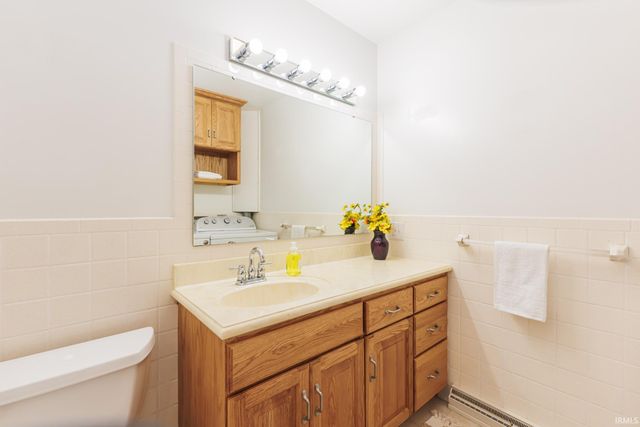 601 N Bittersweet Lane, Muncie, IN 47304