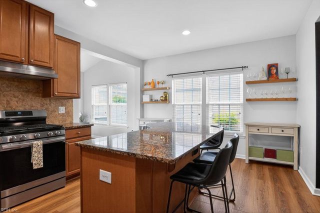 597 Leonard LN, Newport News, VA 23601