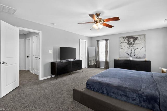 597 Leonard LN, Newport News, VA 23601