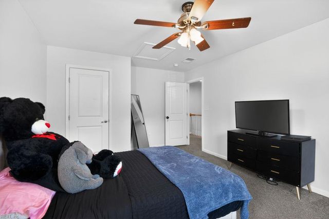 597 Leonard LN, Newport News, VA 23601