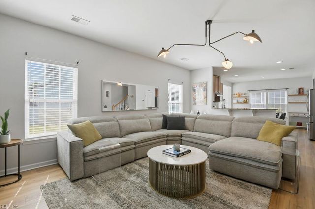 597 Leonard LN, Newport News, VA 23601