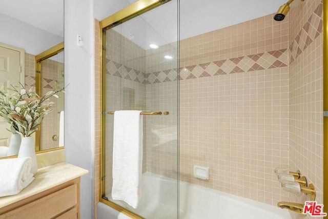 1932 Pelham Avenue 202, Los Angeles, CA 90025