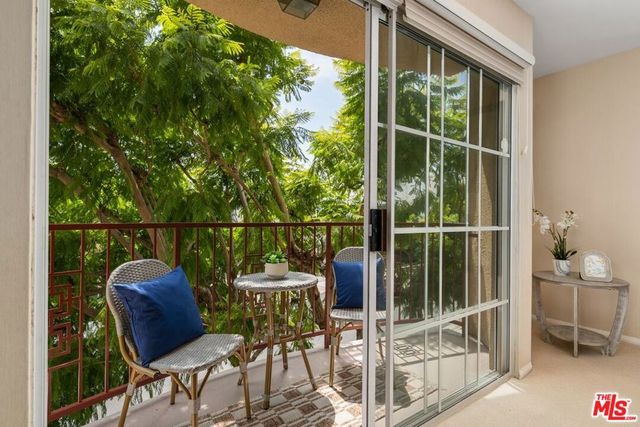 1932 Pelham Avenue 202, Los Angeles, CA 90025