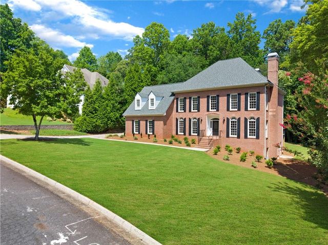 235 Plantation Way, Roswell, GA 30075