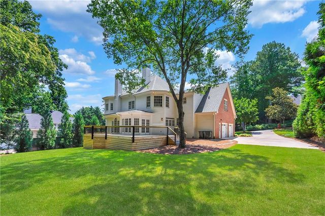 235 Plantation Way, Roswell, GA 30075