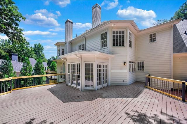 235 Plantation Way, Roswell, GA 30075