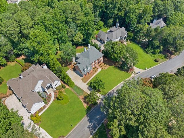 235 Plantation Way, Roswell, GA 30075