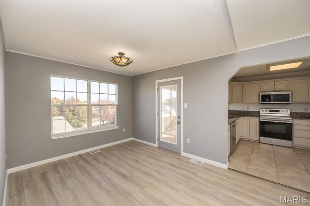 5783 Steutermann Road, Washington, MO 63090