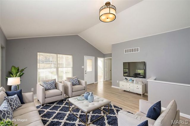 5783 Steutermann Road, Washington, MO 63090