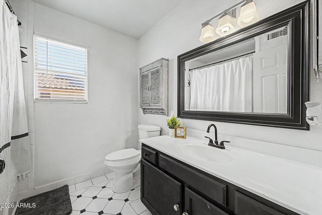 412 S BONITO Drive, Gilbert, AZ 85233