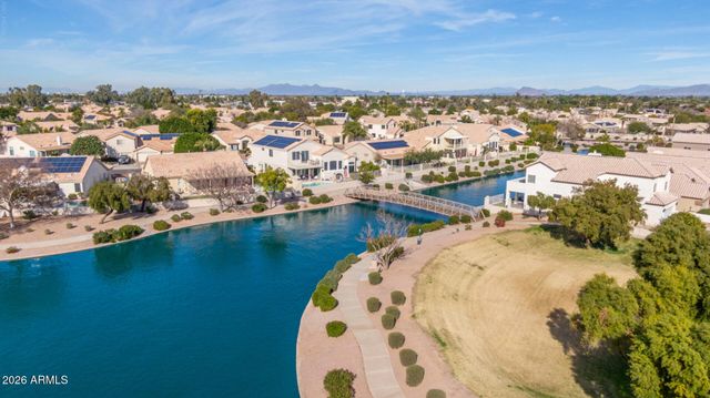 412 S BONITO Drive, Gilbert, AZ 85233