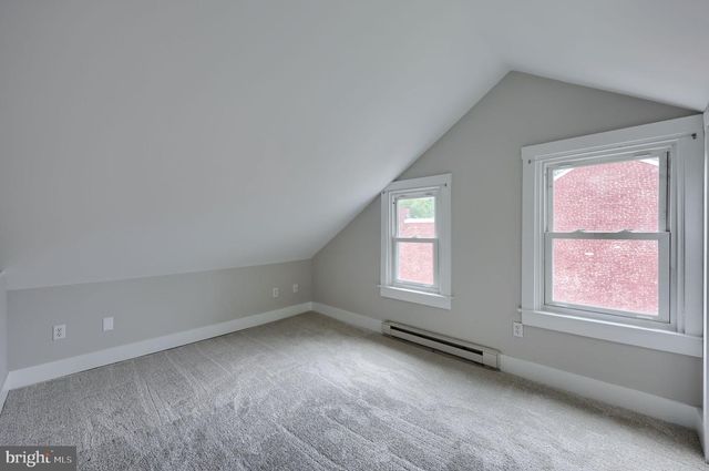 910 GROFFTOWN RD, Lancaster, PA 17602
