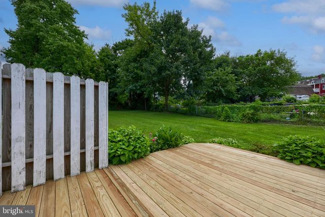 910 GROFFTOWN RD, Lancaster, PA 17602