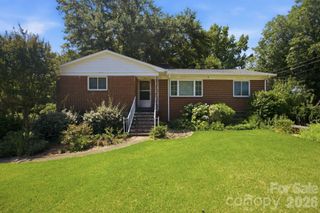 3800 Arvin Drive, Charlotte, NC 28269