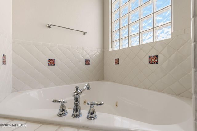 128 Circulo Vespucci, Tubac, AZ 85646