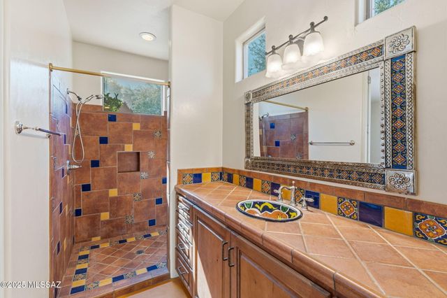 128 Circulo Vespucci, Tubac, AZ 85646