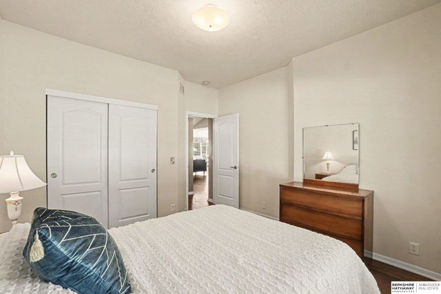 15507 Armstrong Street, Omaha, NE 68116