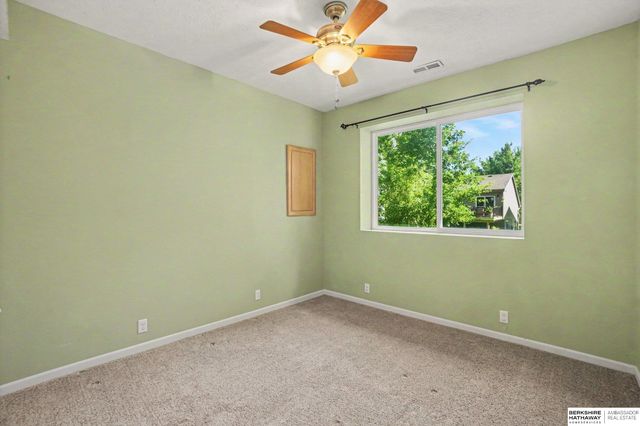 15507 Armstrong Street, Omaha, NE 68116