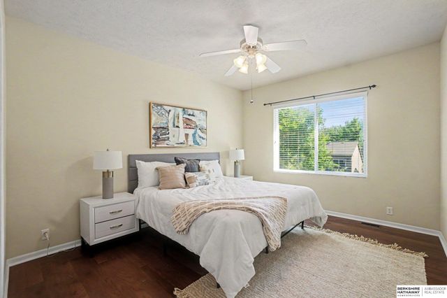 15507 Armstrong Street, Omaha, NE 68116