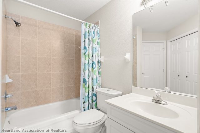 2018 Ashley Oaks Circle, Sebring, FL 33870