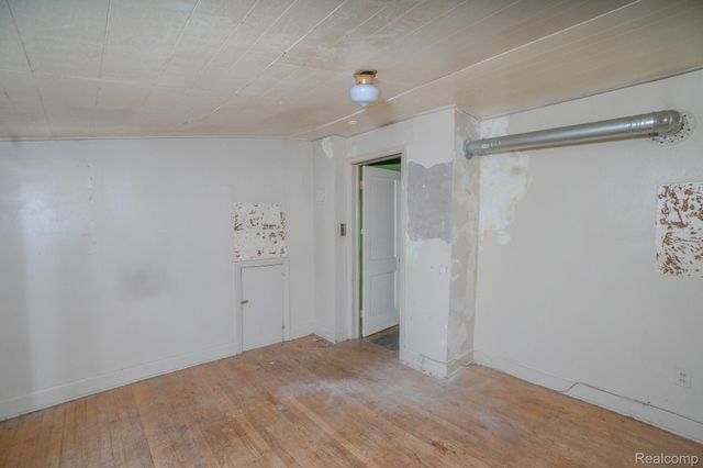 20475 San Juan Drive, Detroit, MI 48221