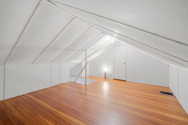 82 Cliff St, Quincy, MA 02169