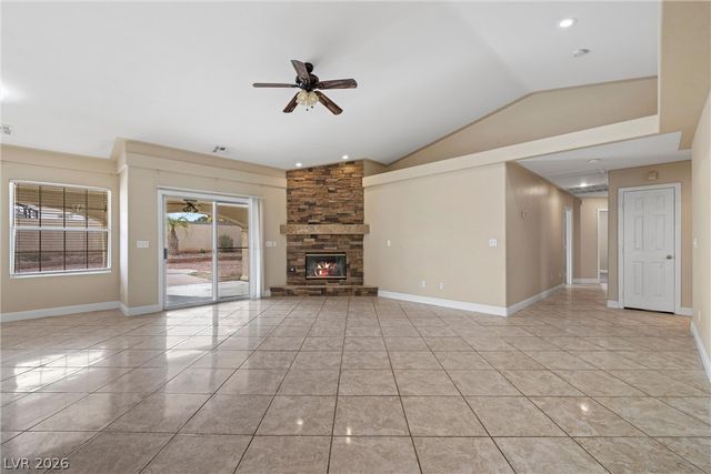 8605 West COUGAR Avenue, Las Vegas, NV 89148