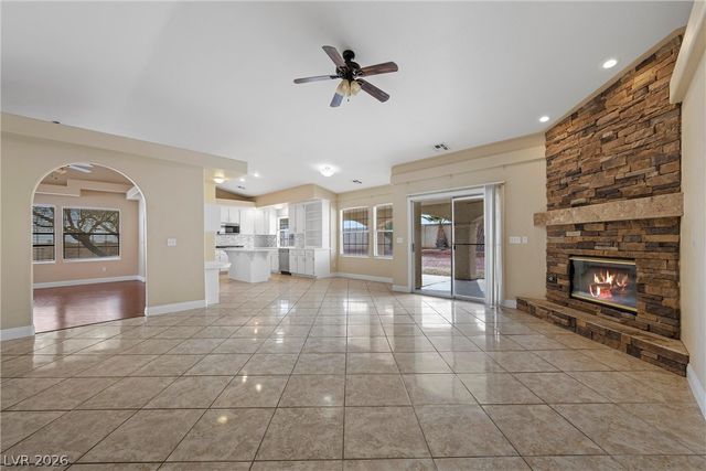 8605 West COUGAR Avenue, Las Vegas, NV 89148