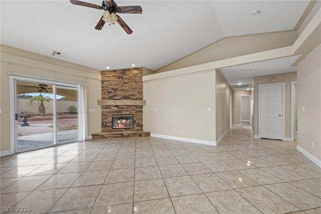8605 West COUGAR Avenue, Las Vegas, NV 89148