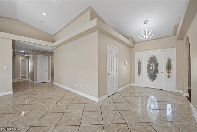 8605 West COUGAR Avenue, Las Vegas, NV 89148