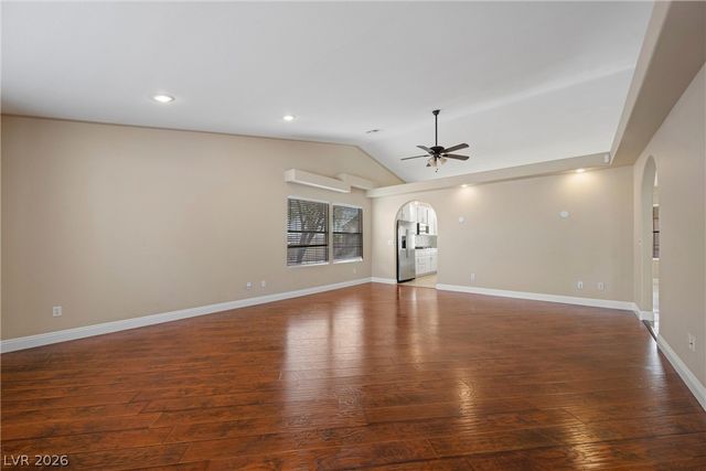 8605 West COUGAR Avenue, Las Vegas, NV 89148