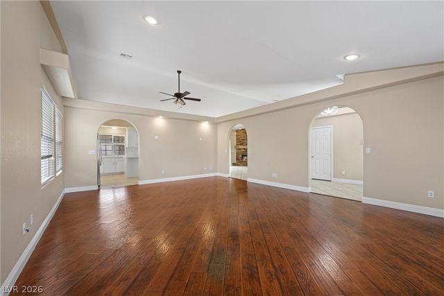 8605 West COUGAR Avenue, Las Vegas, NV 89148