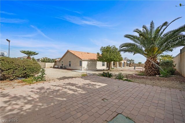 8605 West COUGAR Avenue, Las Vegas, NV 89148