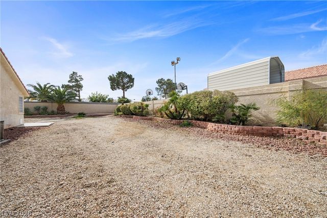 8605 West COUGAR Avenue, Las Vegas, NV 89148