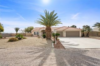 8605 West COUGAR Avenue, Las Vegas, NV 89148