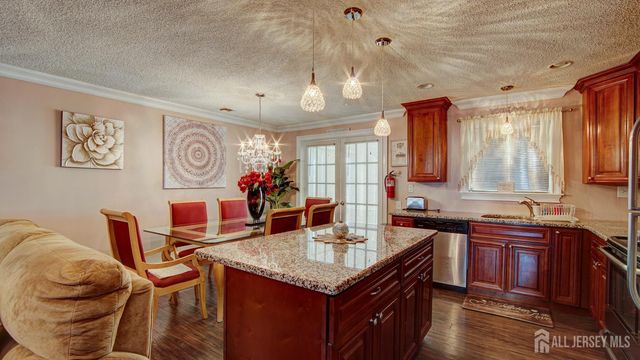 84-B Chatham Drive, Monroe, NJ 08831