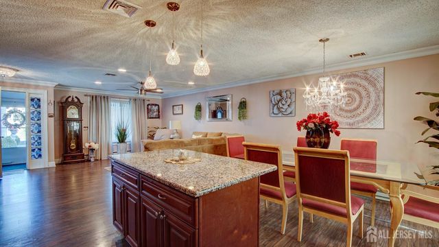 84-B Chatham Drive, Monroe, NJ 08831
