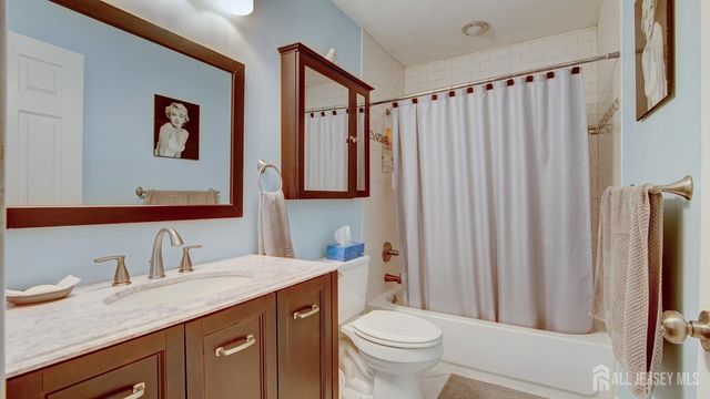 84-B Chatham Drive, Monroe, NJ 08831