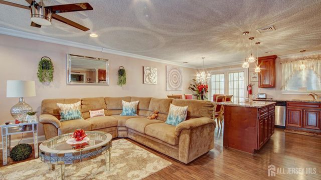 84-B Chatham Drive, Monroe, NJ 08831