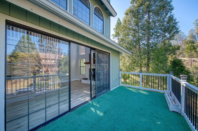 40624 Saddleback Road, Bass Lake, CA 93604