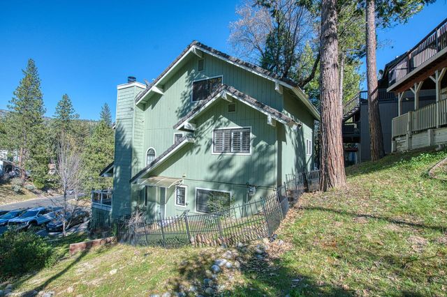 40624 Saddleback Road, Bass Lake, CA 93604
