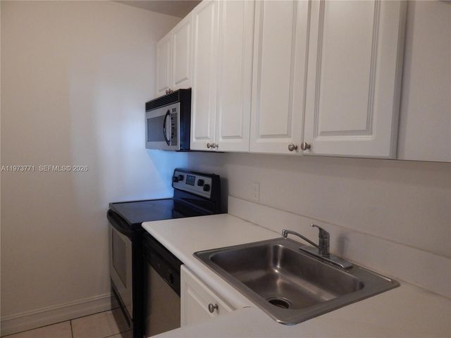 1455 N Treasure Dr 6D, North Bay Village, FL 33141