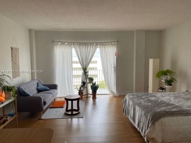 1455 N Treasure Dr 6D, North Bay Village, FL 33141